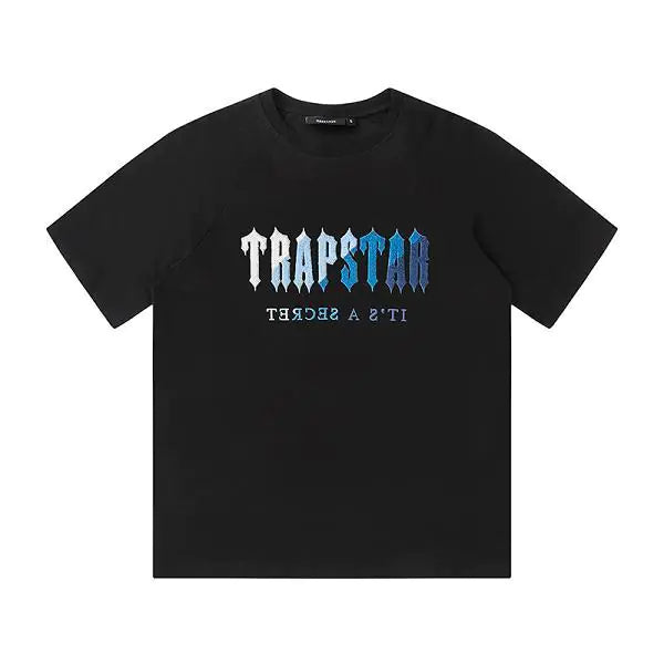 "TRAPSTAR" T-Shirt & Shorts