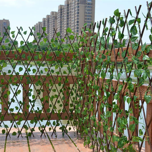 Expanding Trellis Fence: Versatile Privacy Screen